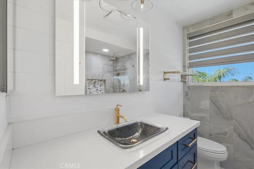 23161 Tulip Lake Forest, CA 92630