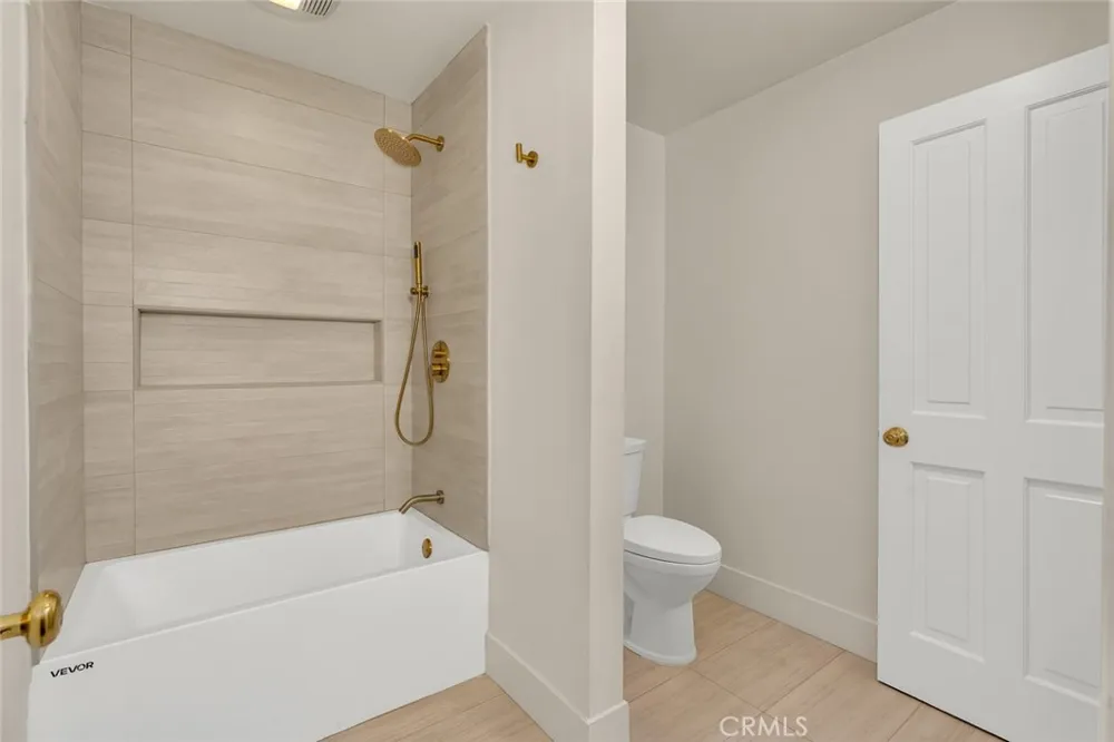 1335 S Waverly Fresno, CA 93727
