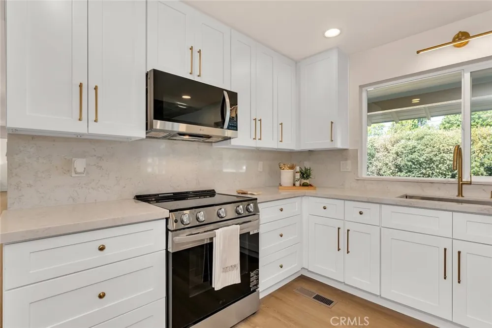 1335 S Waverly Fresno, CA 93727