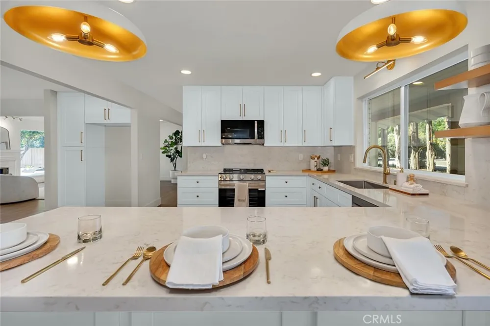 1335 S Waverly Fresno, CA 93727