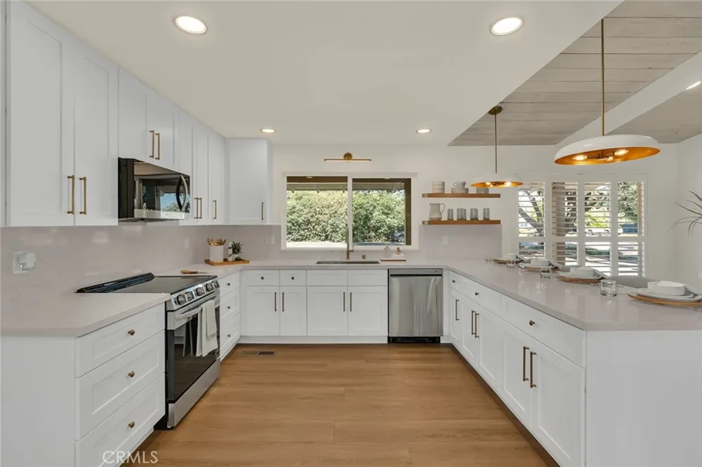 1335 S Waverly Fresno, CA 93727