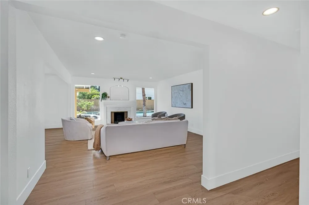 1335 S Waverly Fresno, CA 93727
