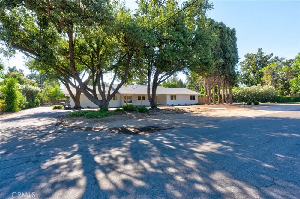 1335 S Waverly Fresno, CA 93727