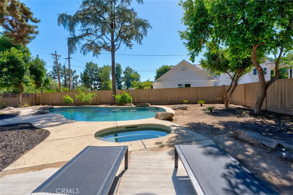 1335 S Waverly Fresno, CA 93727