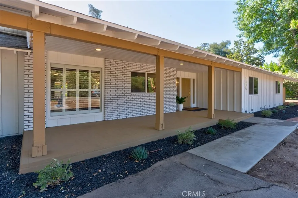1335 S Waverly Fresno, CA 93727