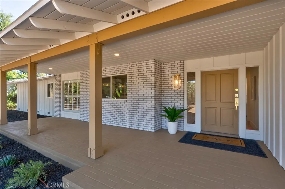 1335 S Waverly Fresno, CA 93727