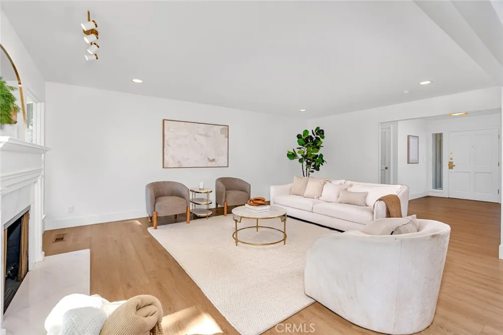 1335 S Waverly Fresno, CA 93727
