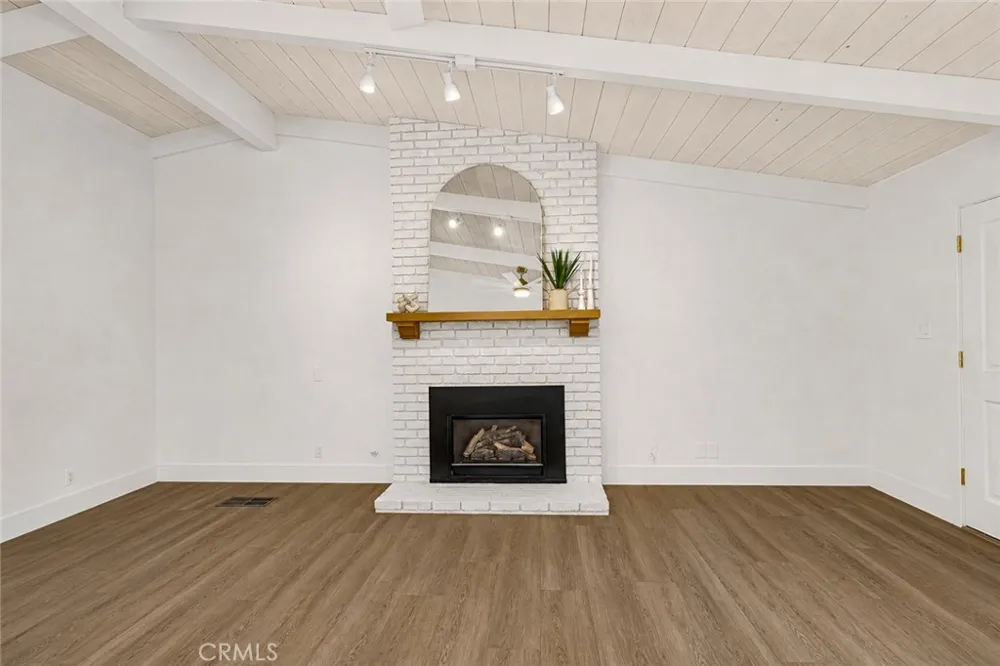 1335 S Waverly Fresno, CA 93727