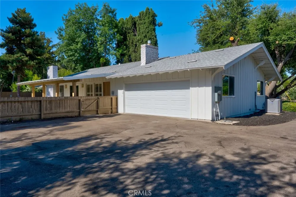 1335 S Waverly Fresno, CA 93727