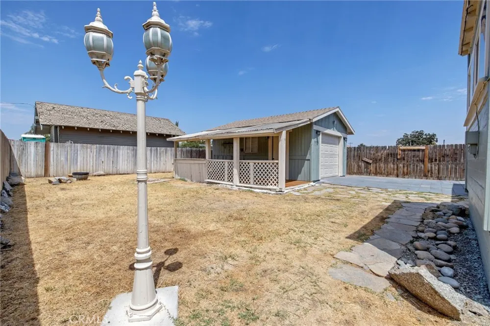 112 Irwin Court Hanford, CA 93230