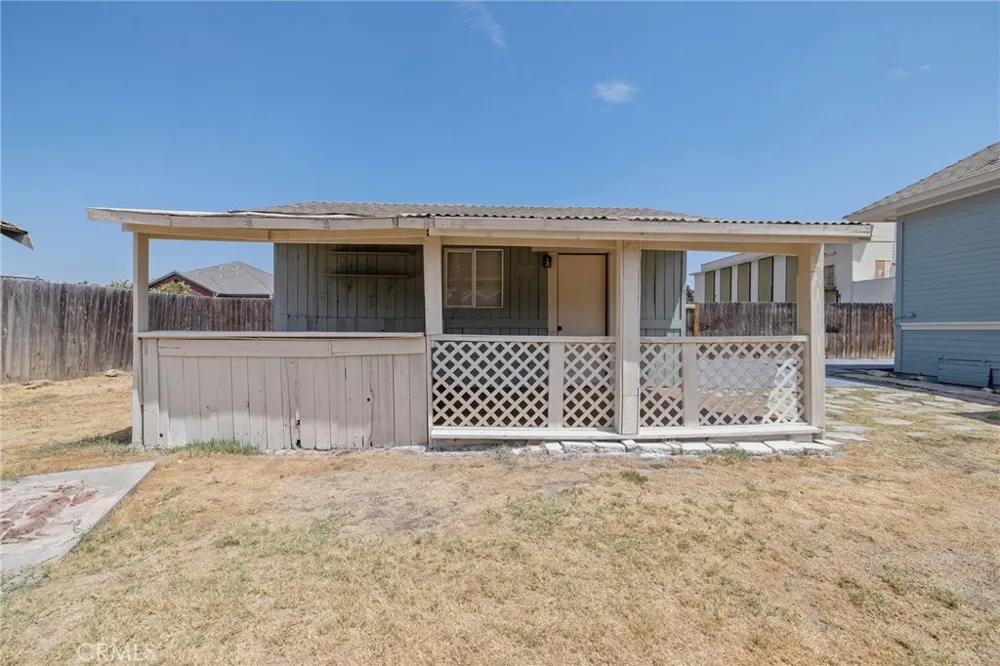 112 Irwin Court Hanford, CA 93230