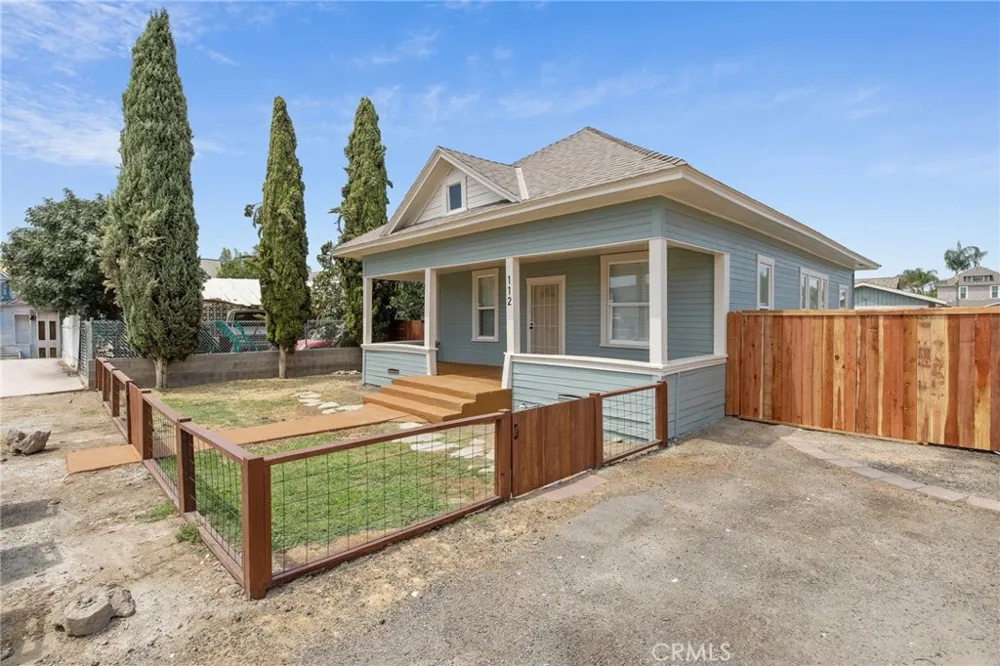 112 Irwin Court Hanford, CA 93230