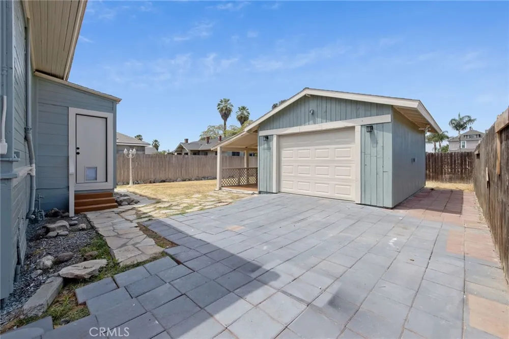 112 Irwin Court Hanford, CA 93230