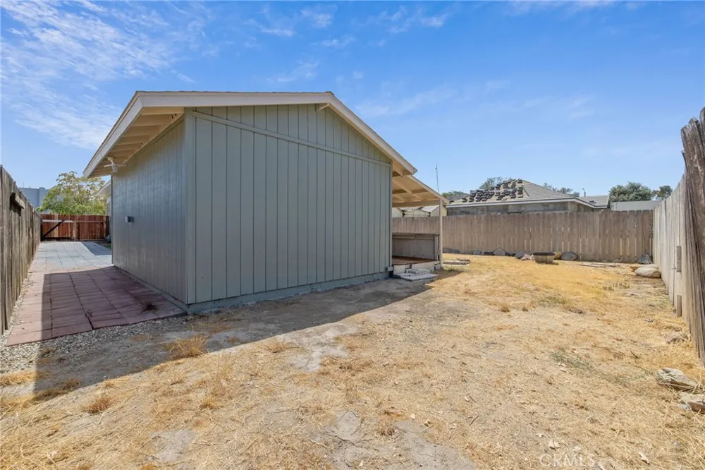 112 Irwin Court Hanford, CA 93230