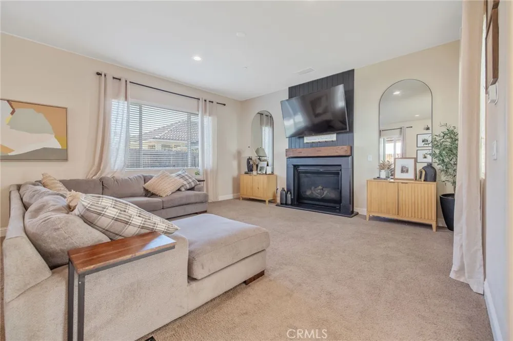 3036 Keats Avenue Clovis, CA 93619