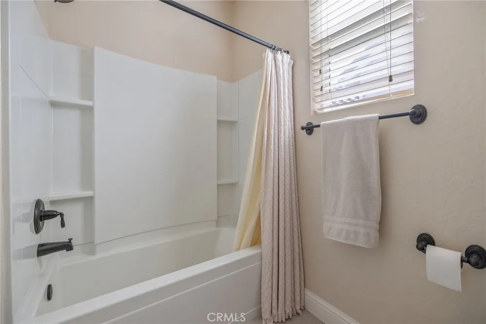 3036 Keats Avenue Clovis, CA 93619