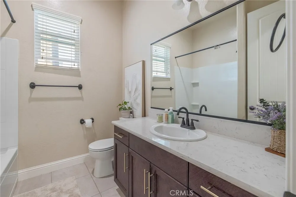 3036 Keats Avenue Clovis, CA 93619