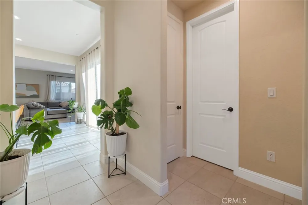 3036 Keats Avenue Clovis, CA 93619
