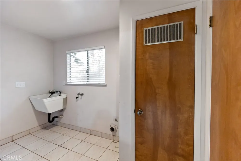 12165 Caron Madera, CA 93636