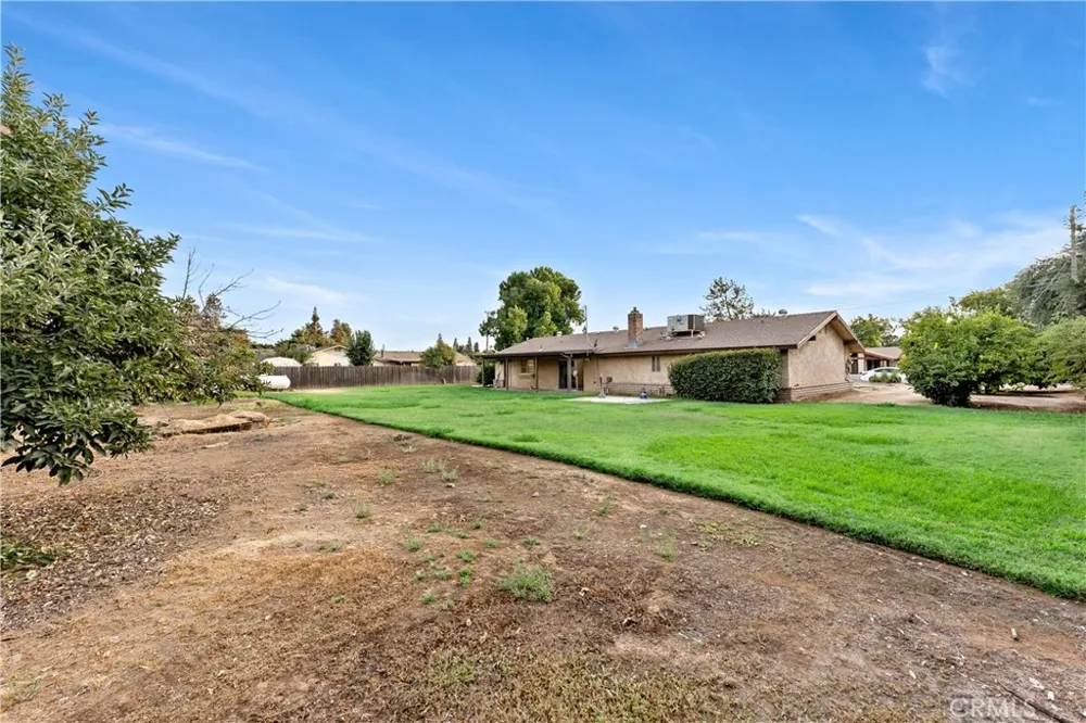 12165 Caron Madera, CA 93636