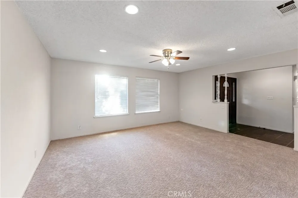 12165 Caron Madera, CA 93636