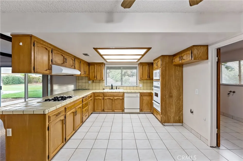 12165 Caron Madera, CA 93636