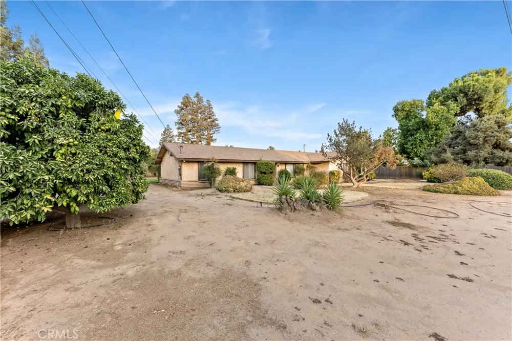 12165 Caron Madera, CA 93636