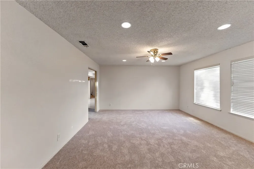 12165 Caron Madera, CA 93636