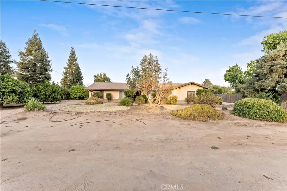 12165 Caron Madera, CA 93636