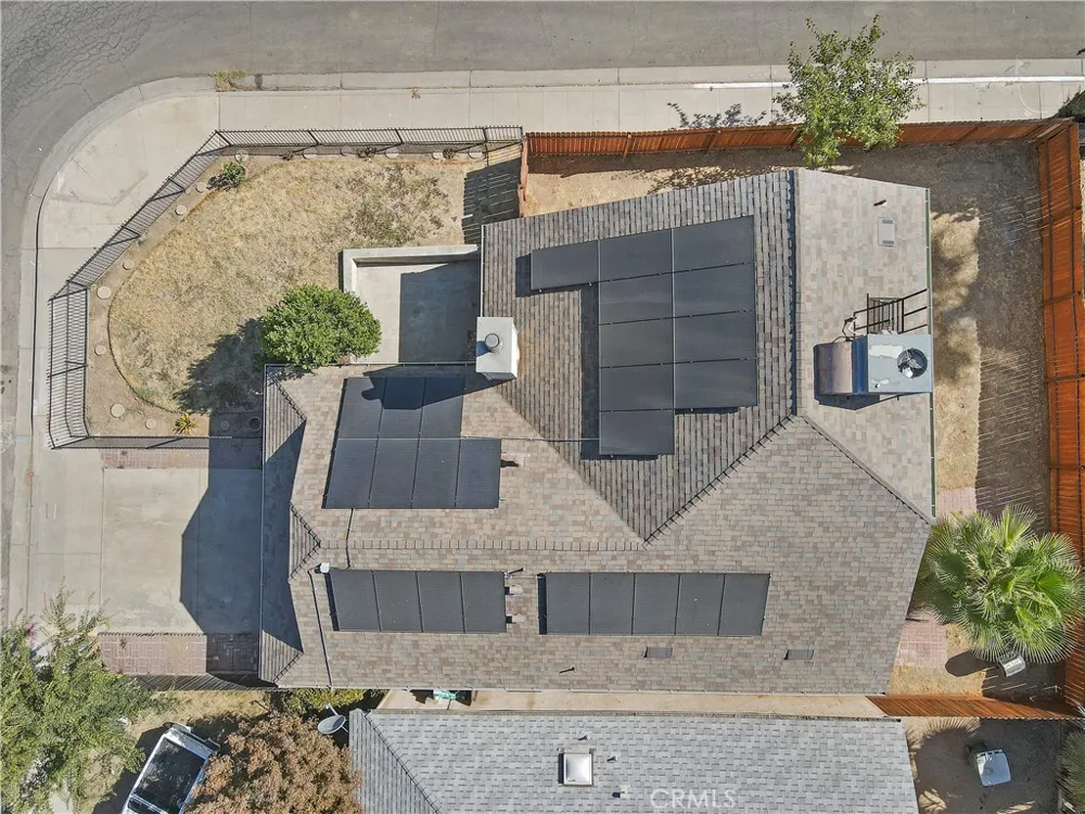 2521 Selland Avenue Fresno, CA 93722