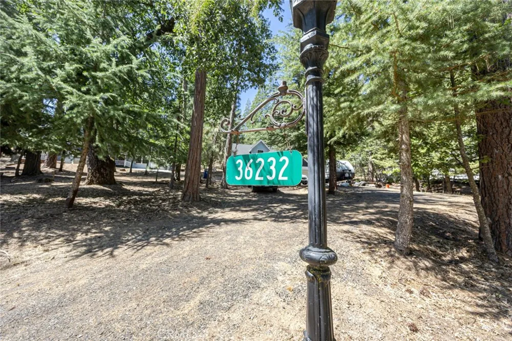 36232 Finegold Creek Drive North Fork, CA 93643