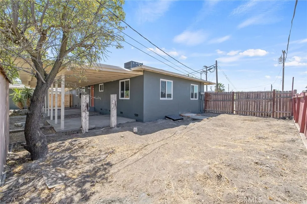 19415 Empire Street Stratford, CA 93266