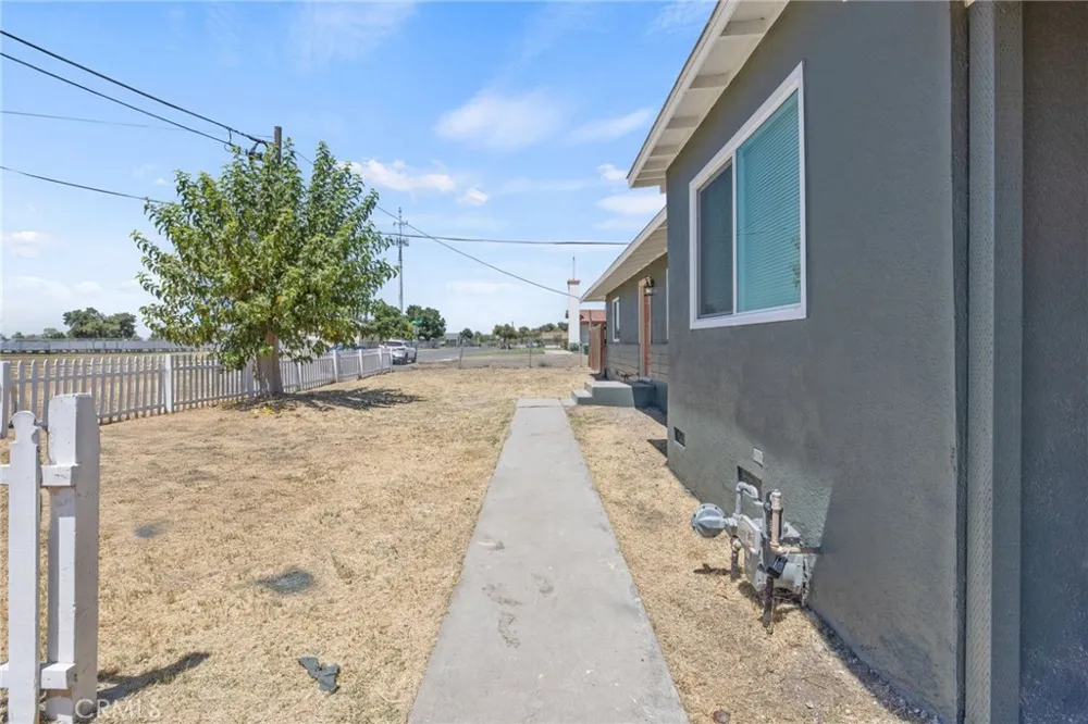 19415 Empire Street Stratford, CA 93266