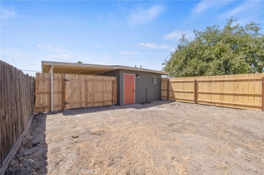 19415 Empire Street Stratford, CA 93266