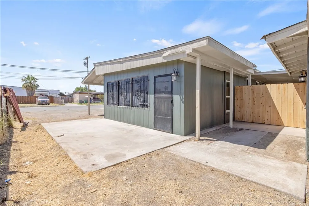 19415 Empire Street Stratford, CA 93266