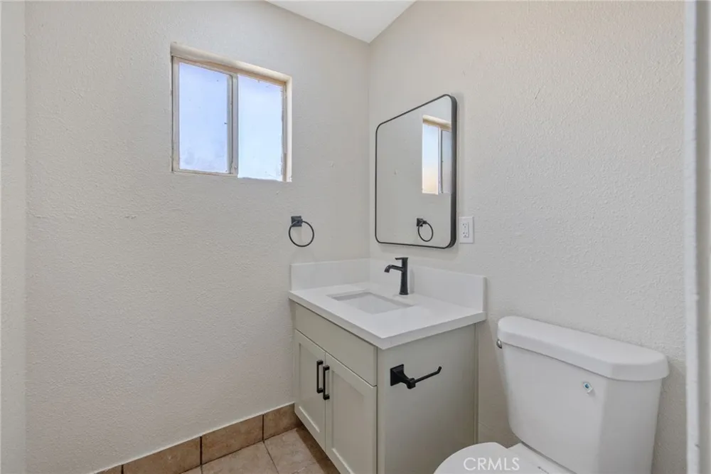 19415 Empire Street Stratford, CA 93266