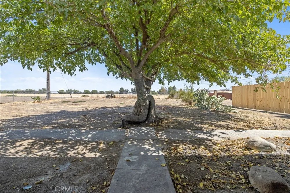 19415 Empire Street Stratford, CA 93266