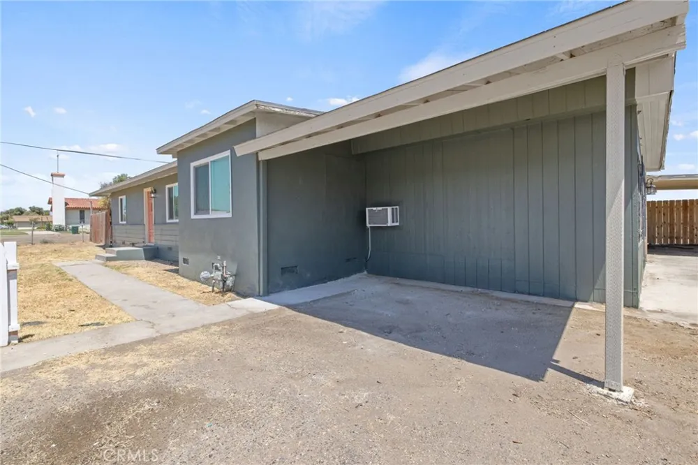 19415 Empire Street Stratford, CA 93266