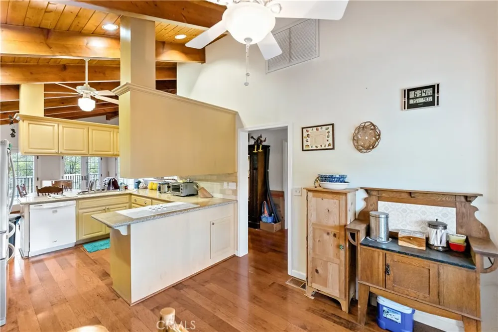 2160 State Highway 49 S Mariposa, CA 95338