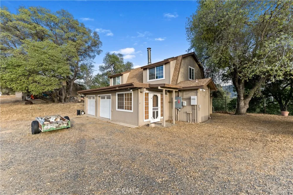 2160 State Highway 49 S Mariposa, CA 95338