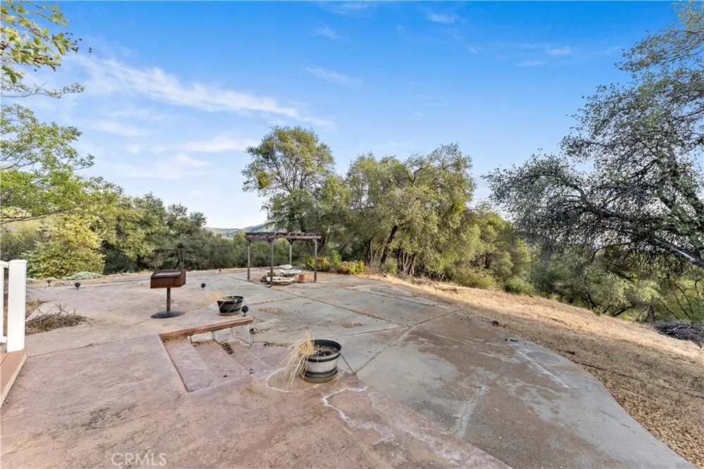 2160 State Highway 49 S Mariposa, CA 95338