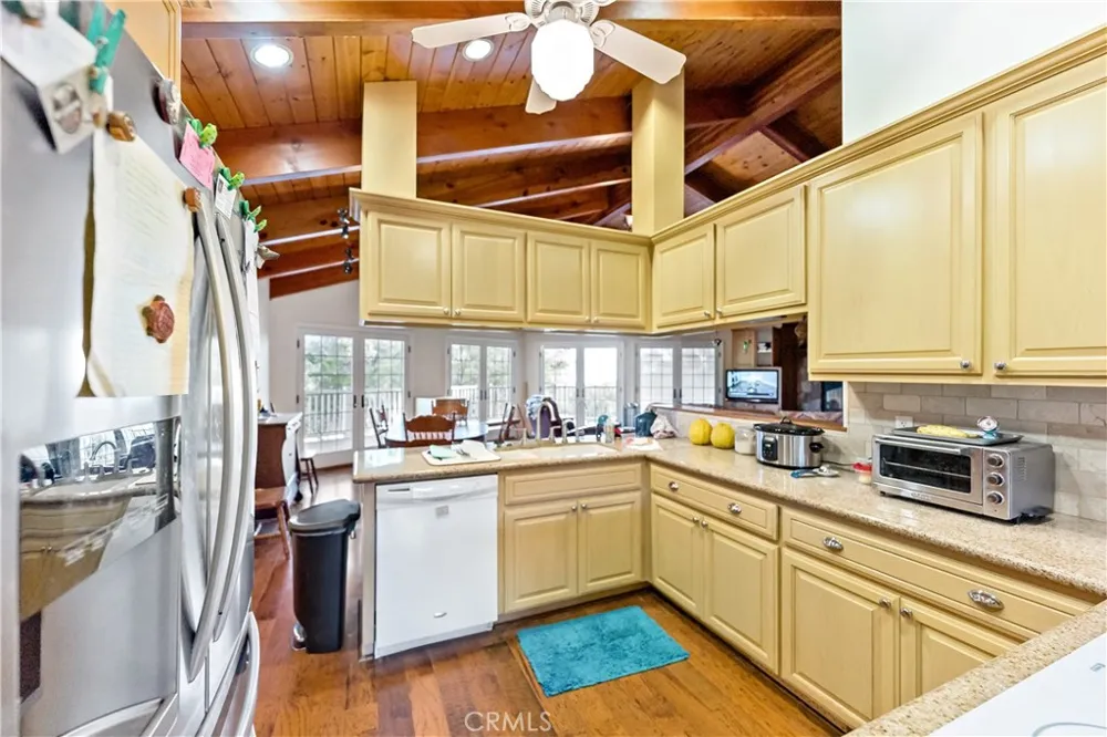 2160 State Highway 49 S Mariposa, CA 95338