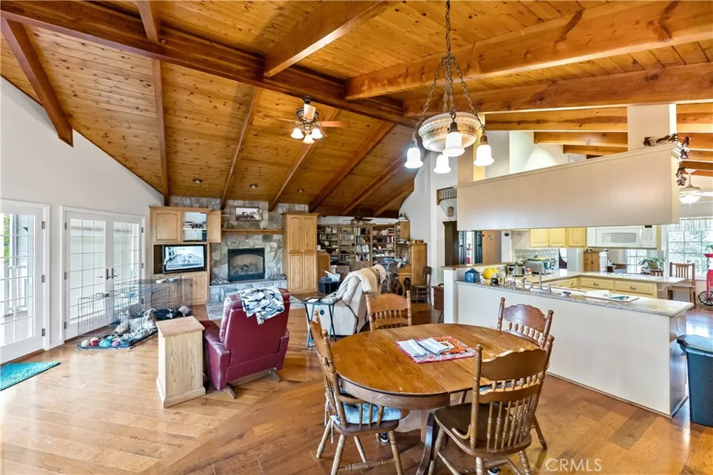 2160 State Highway 49 S Mariposa, CA 95338