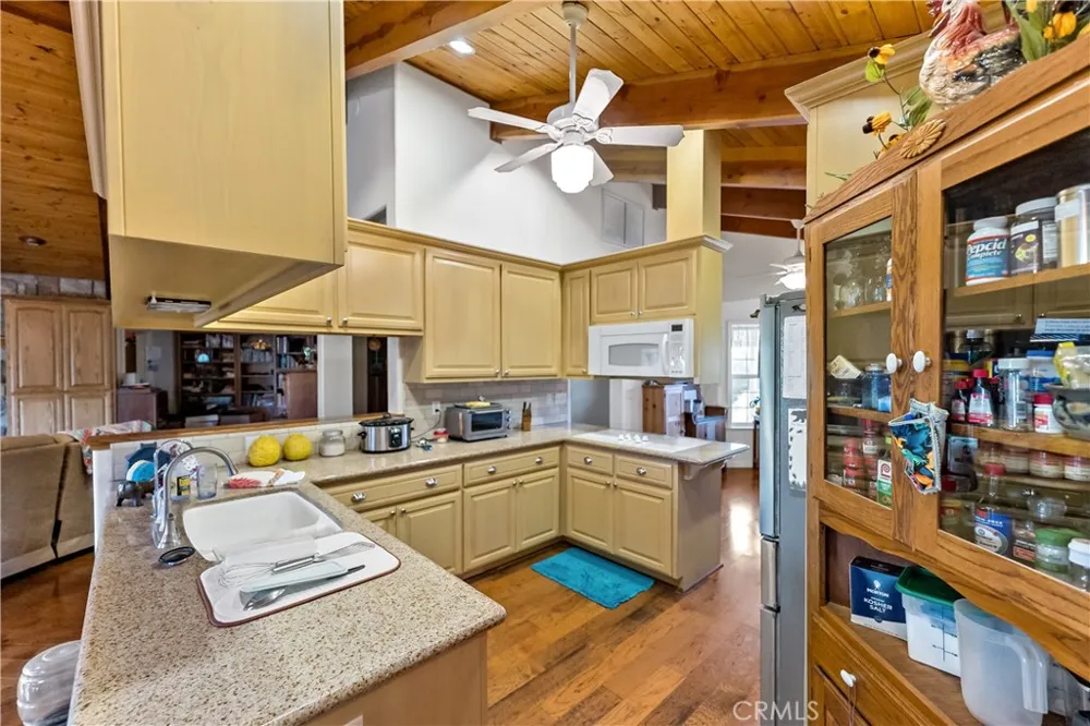 2160 State Highway 49 S Mariposa, CA 95338