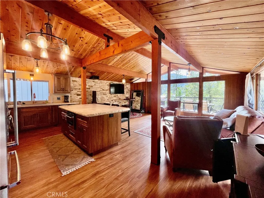 38954 Lake Point Court Bass Lake, CA 93604