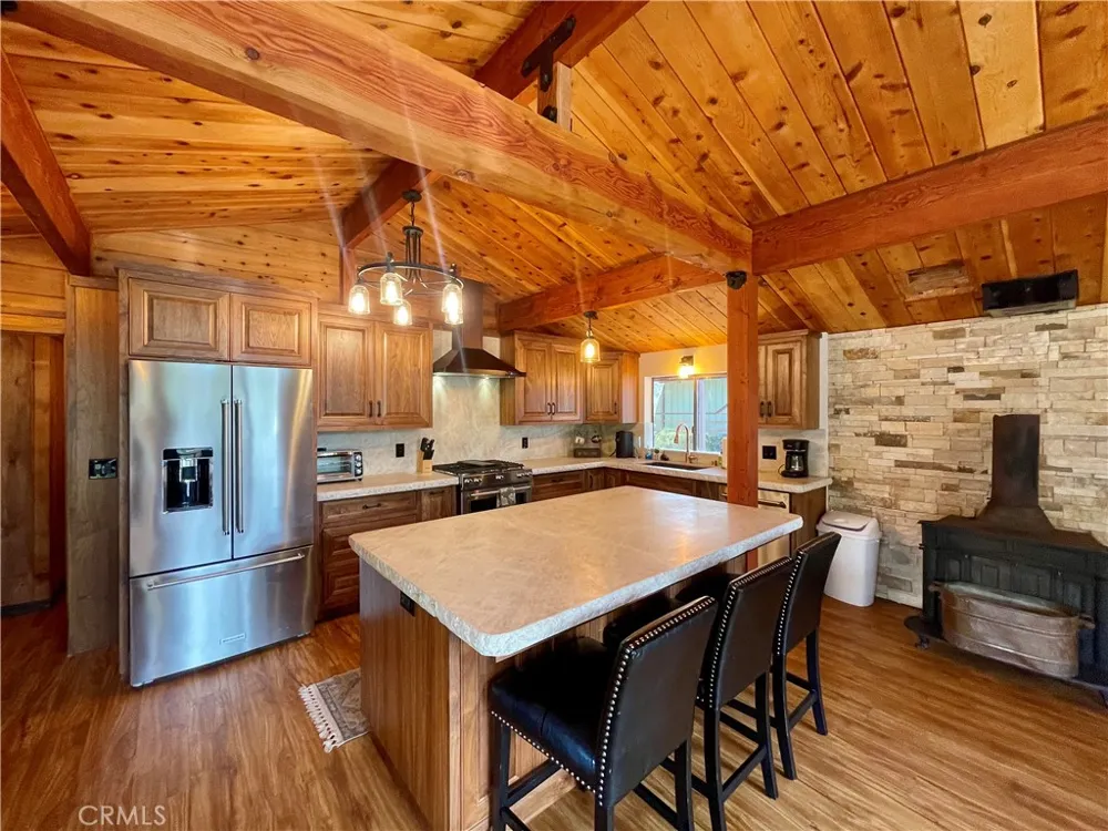 38954 Lake Point Court Bass Lake, CA 93604