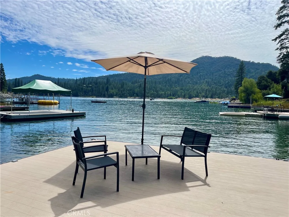 38954 Lake Point Court Bass Lake, CA 93604
