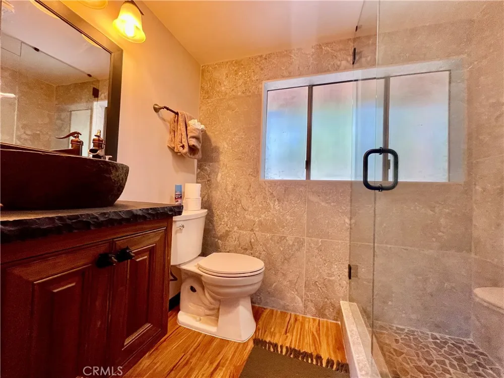 38954 Lake Point Court Bass Lake, CA 93604