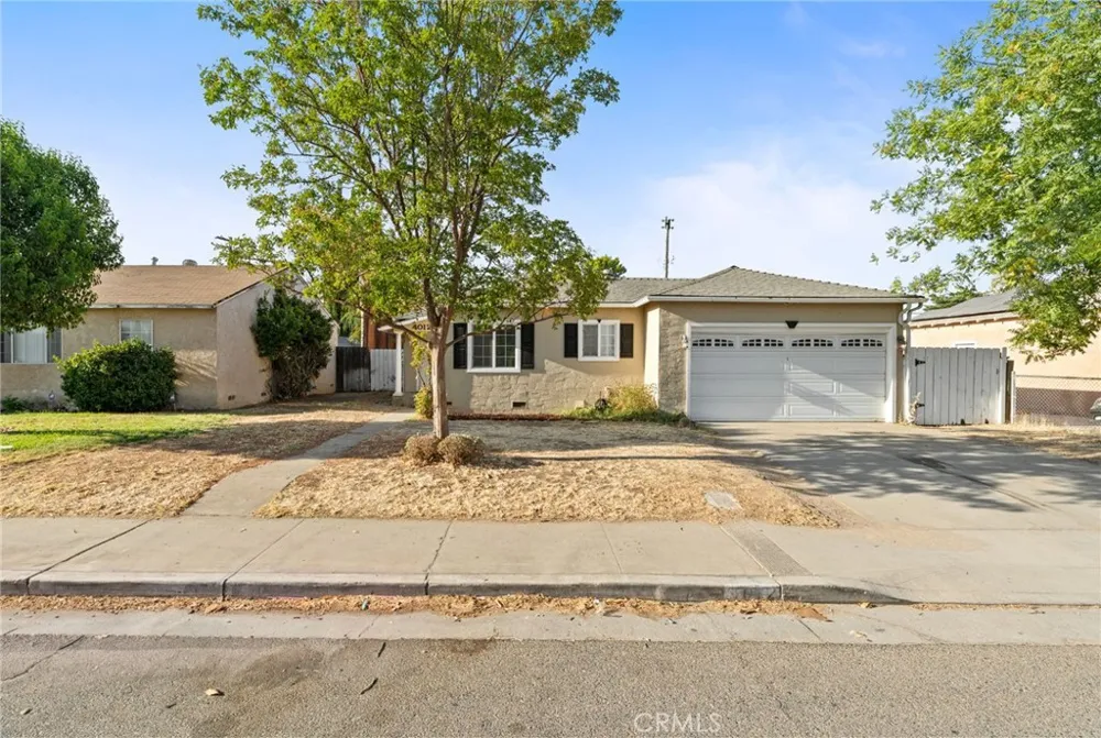 4012 E Clinton Fresno, CA 93703