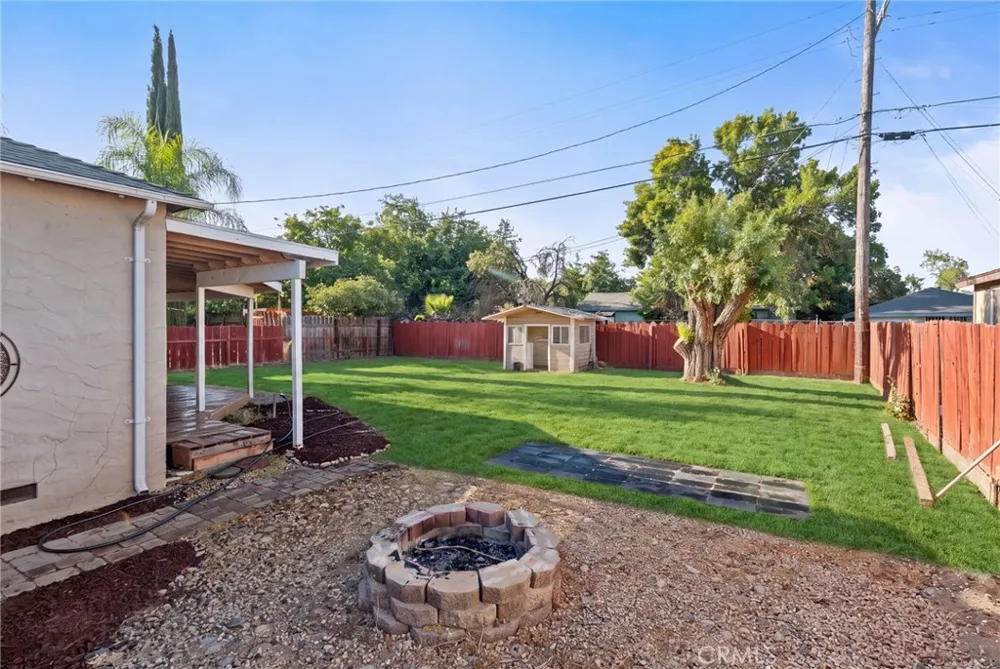 4012 E Clinton Fresno, CA 93703